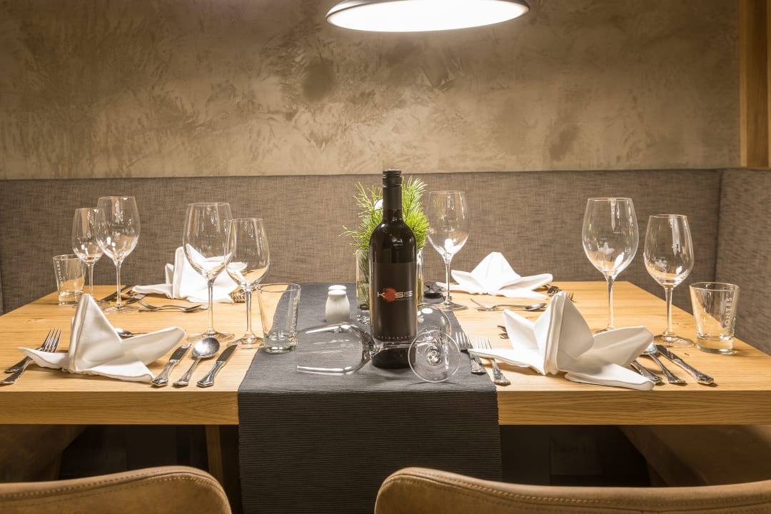 Gastro KOSIS Sports Lifestyle Hotel