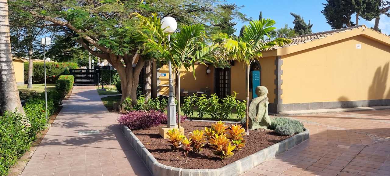 Gartenanlage Suites & Villas by Dunas