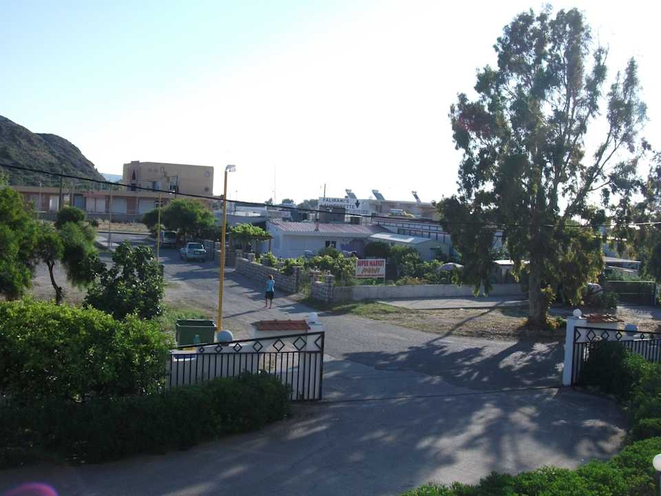 Hofeinfahrt Hotel Faliraki Bay