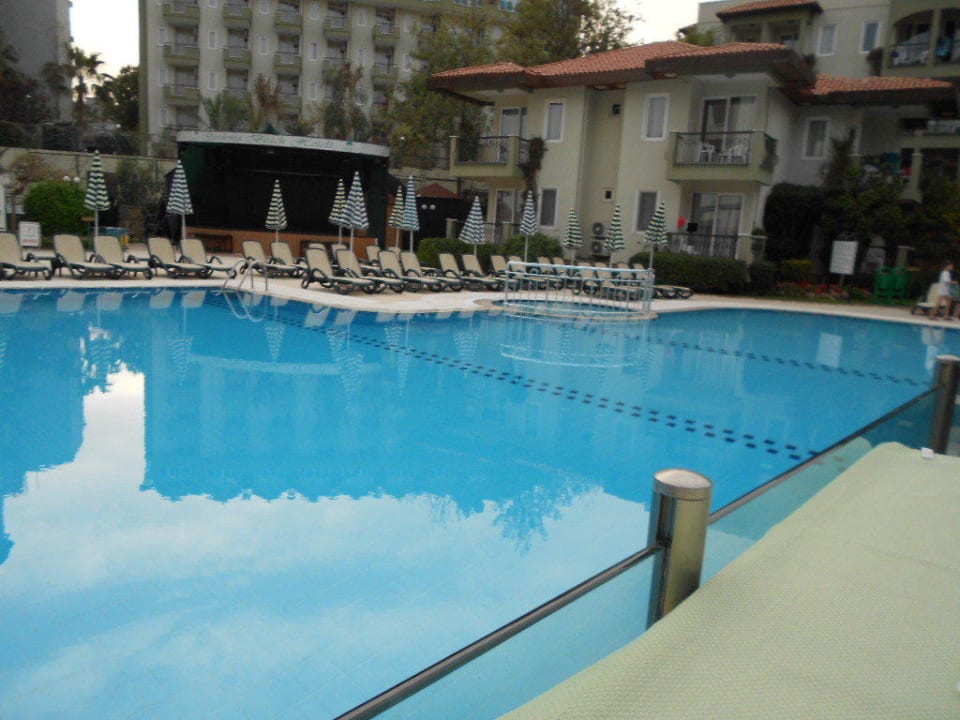 Pool Hotel Gardenia Beach