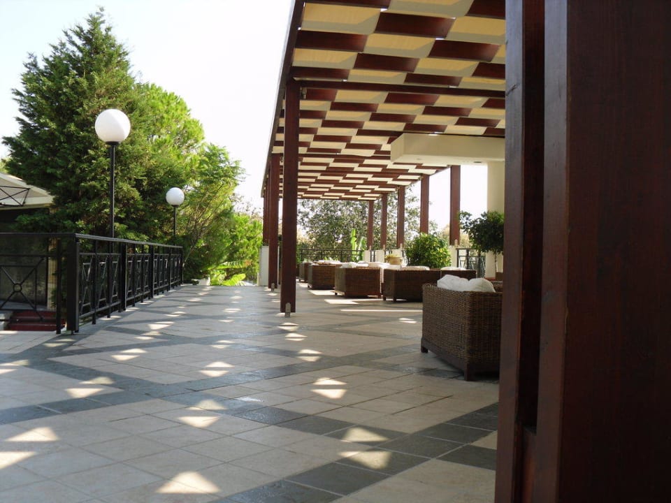 Lounge im Außenbereich Hotel Calypso Beach