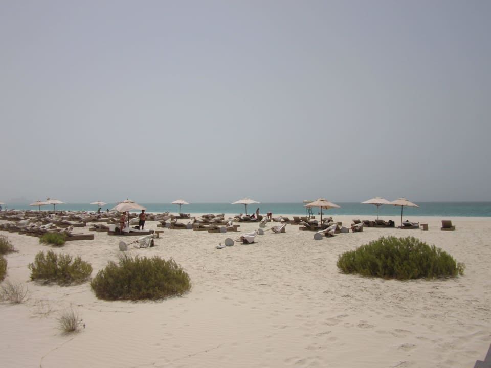 Privater Strand der Anlage Park Hyatt Abu Dhabi Hotel and Villas