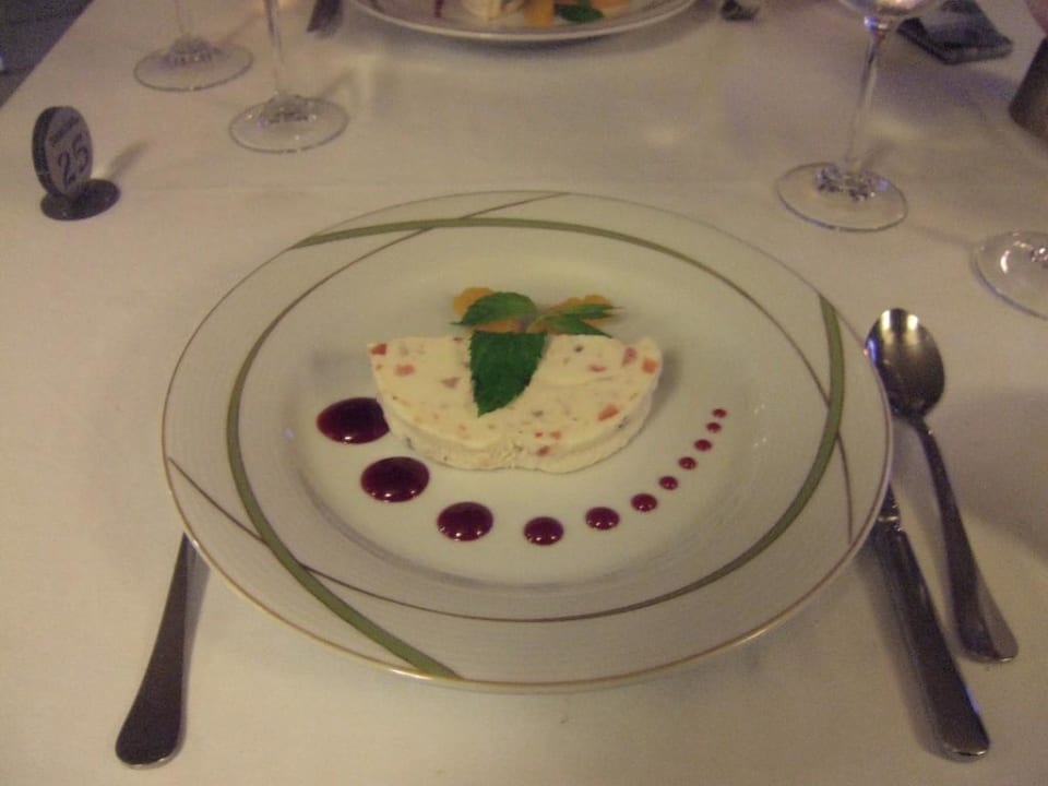 Nachspeise im La Cucina Limak Lara Deluxe Hotel & Resort