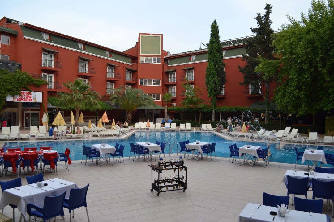 Бассейн  Asdem Park Hotel