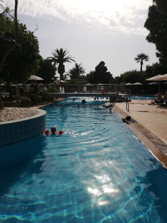 Pool Caravia Beach Hotel