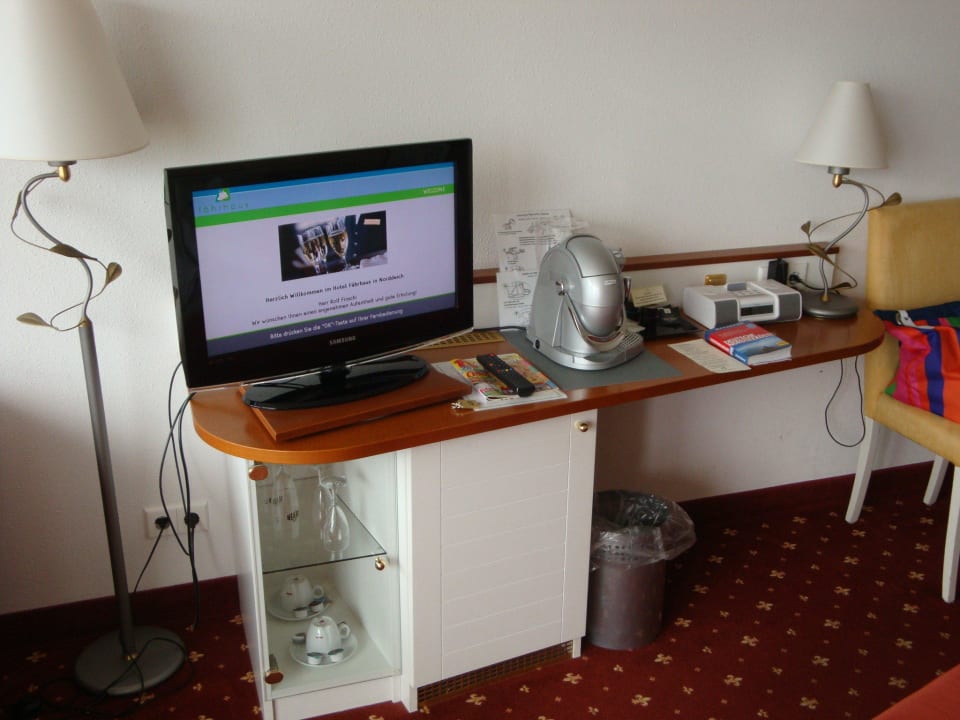 Schreibtisch und Geräte Hotel Fährhaus