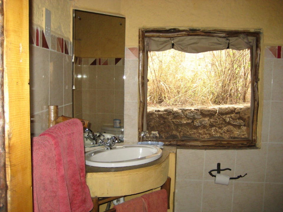 Tsavo West Rhino Valley Lodge