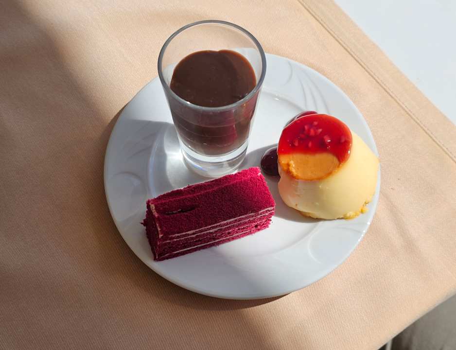 Gastro Xanadu Resort Hotel