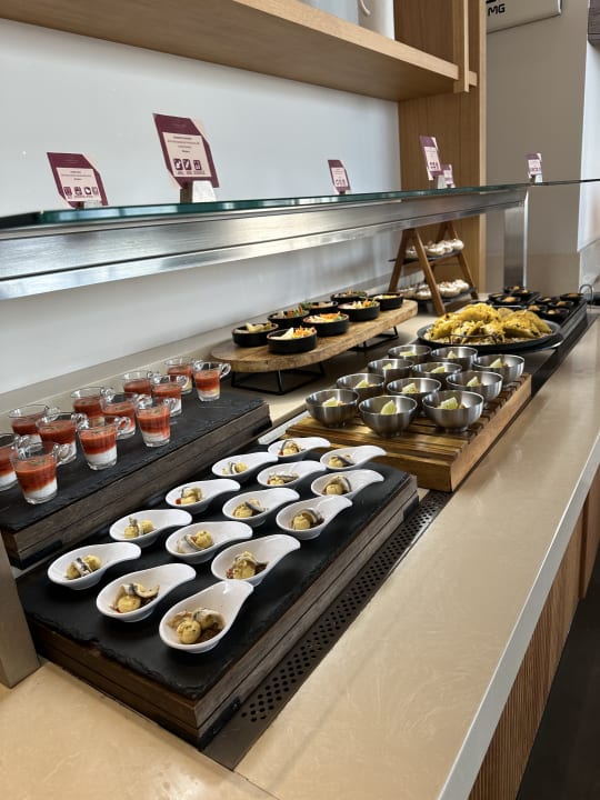 Gastro The Royal Senses Resort, Curio Collection by Hilton