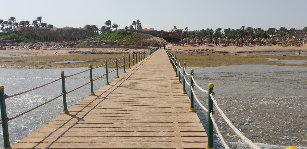 Strand Parrotel Beach Resort