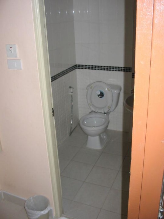 Bad / WC Hotel Queen's Garden Resort at River View Bangkok