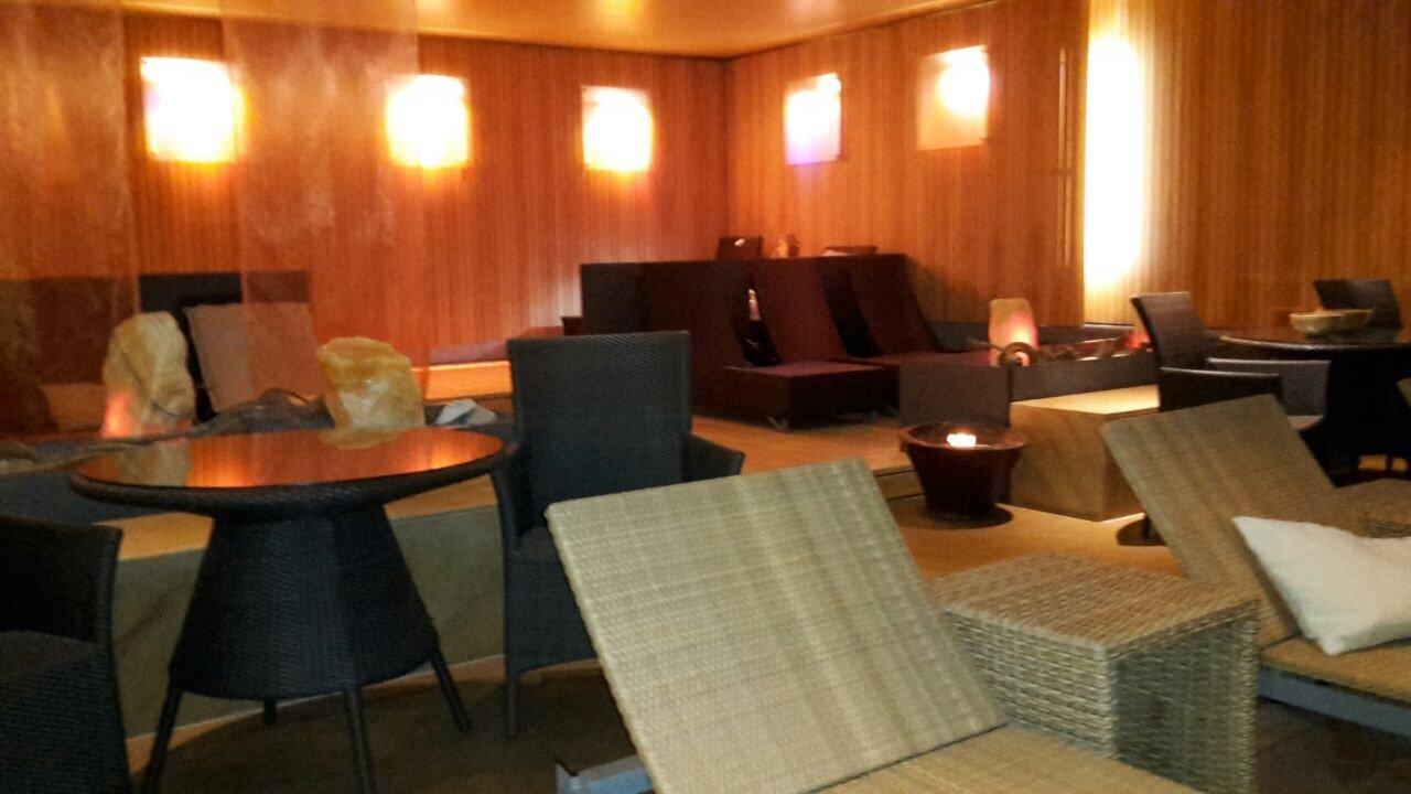 Schwimmbadliegen  Hotel Andy