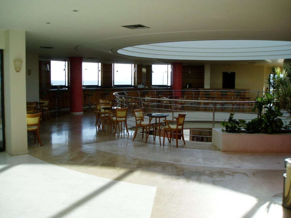 Lobby bar pour les soirées musicales Grand Hotel Holiday Resort