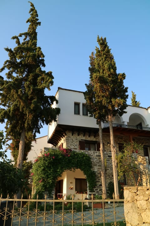 Außenansicht Hotel Geranion Village