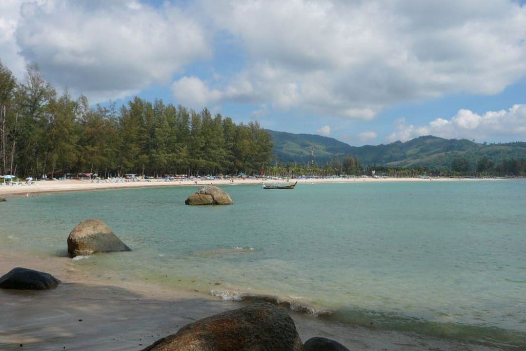 Blick auf den Strand von Kamala... Sunprime Kamala Beach