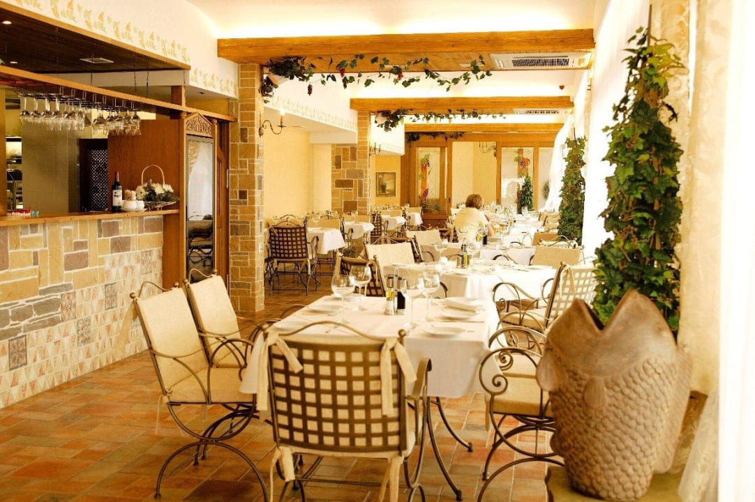 Italian restaurant il Sole Baltic Beach Hotel and Spa Luxury