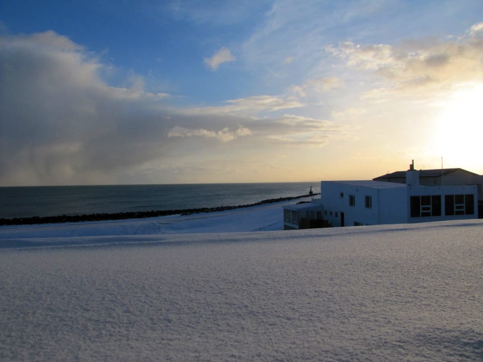 Blick aus dem Zimmer - am Horizont Reykjavik Hotel Keilir