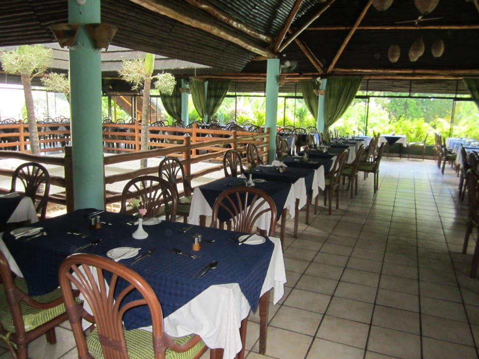 Großer Buffet-Speisesaal Hotel Traveller's Club