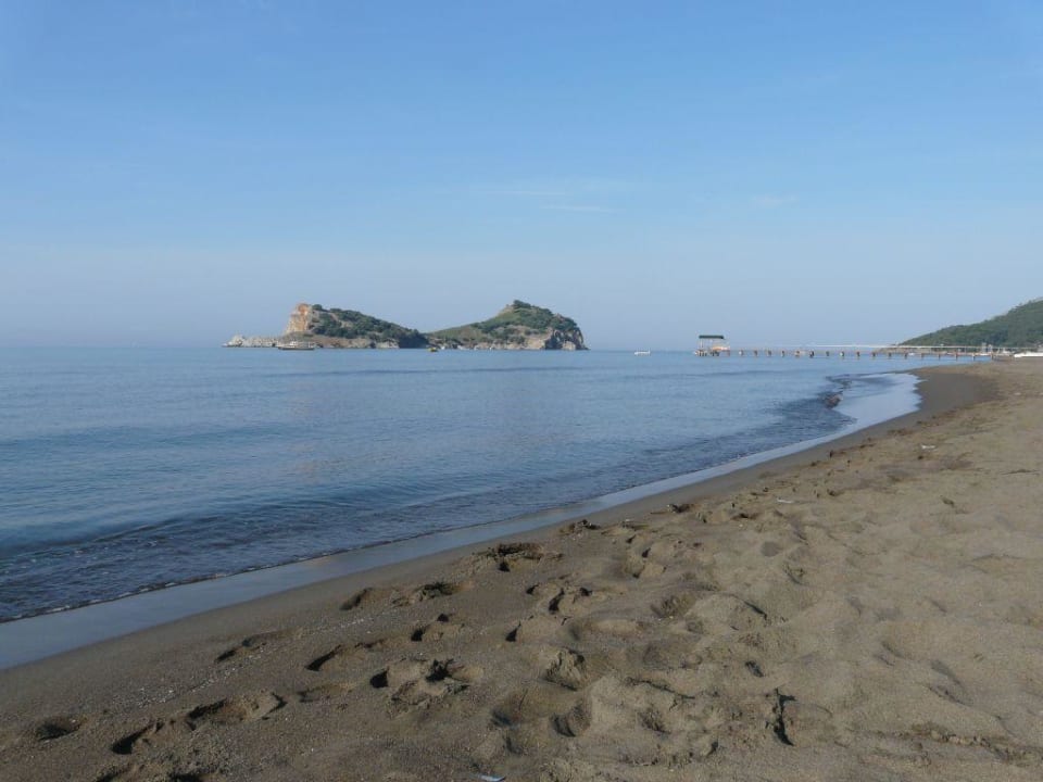 Morgens 8 Uhr am Strand ROBINSON SARIGERME PARK