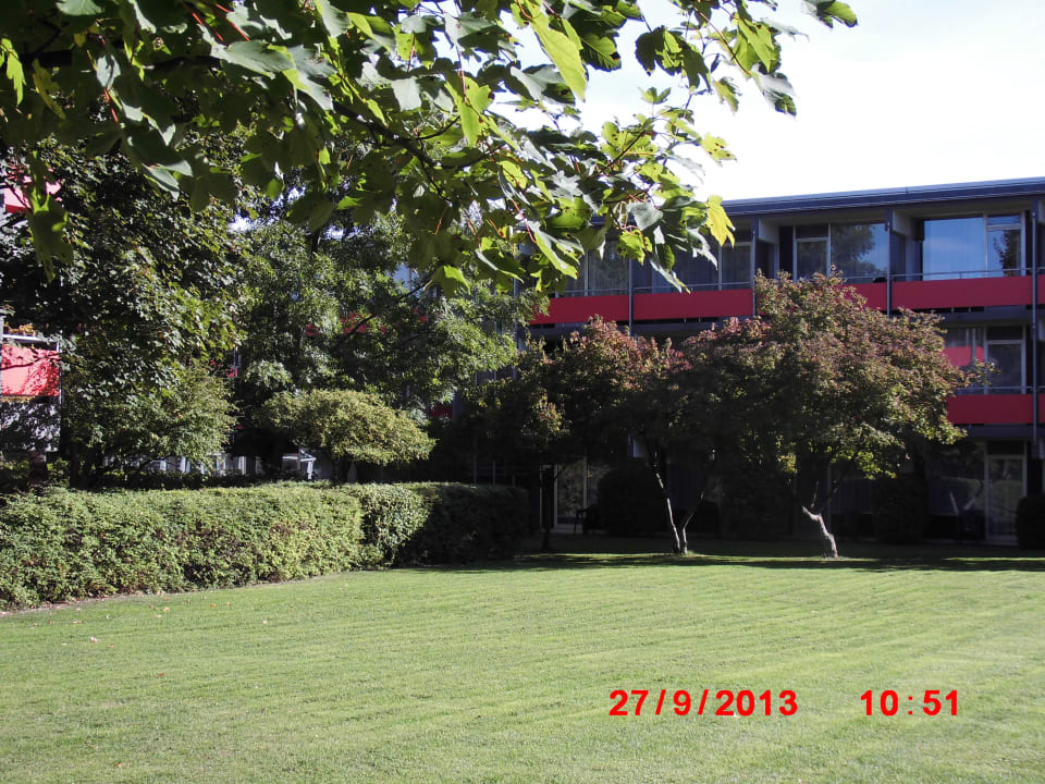 Zum Hotel vom Garten PLAZA INN Goslar