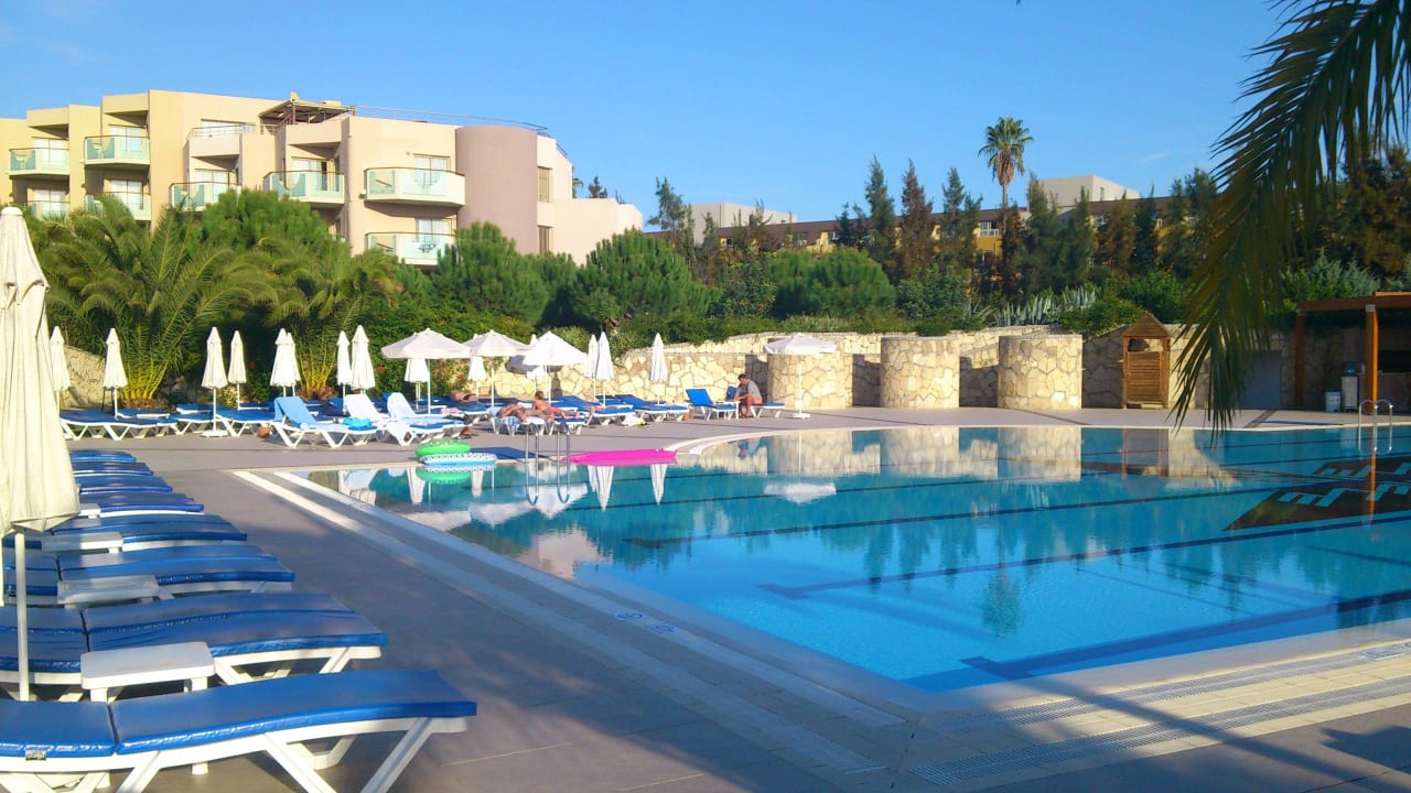 Pool Blue Waters Club