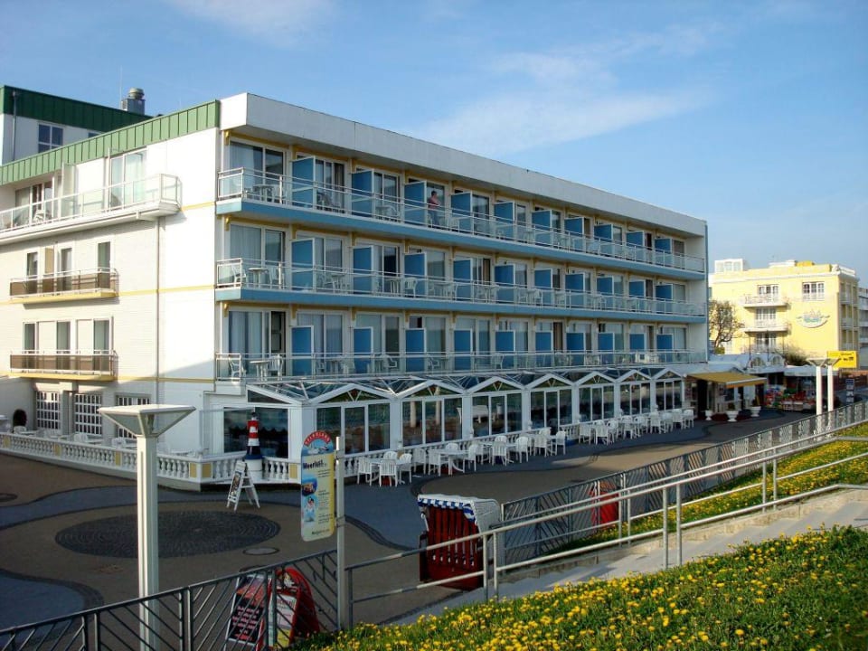 "Die Wasserfront Des Hotel..." Hotel Strandperle (Cuxhaven ...