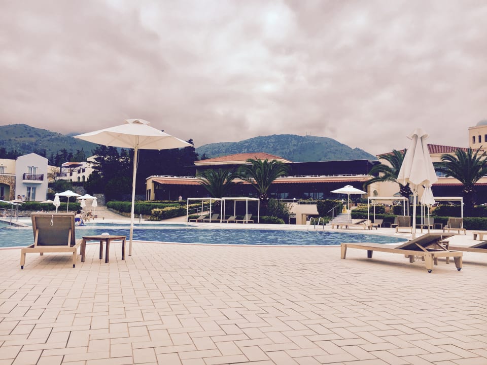 Pool Pilot Beach Resort