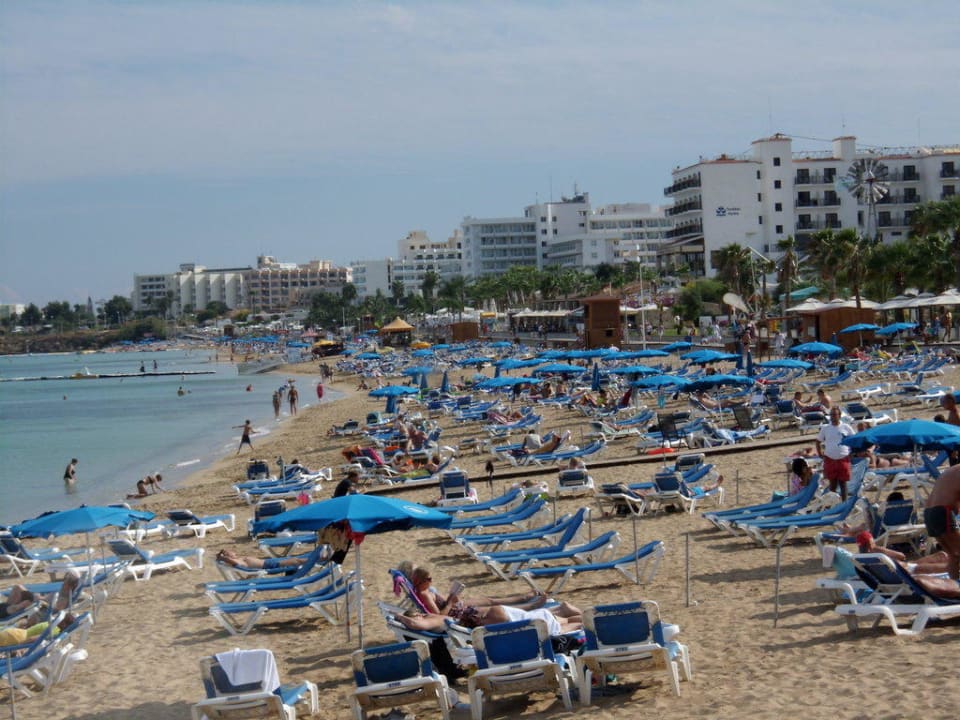 Blick auf den Strand von Protaras Hotel Sunrise Beach