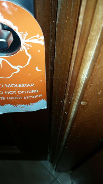 Kaputte Eingangstür Hotel LIVVO Lago Taurito