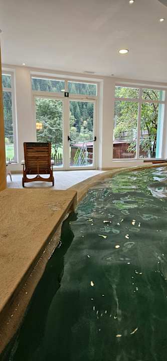 Pool Hotel Bergblick