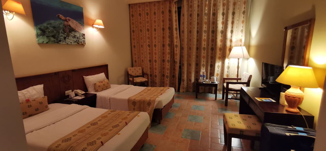 Zimmer Three Corners Equinox Beach Resort