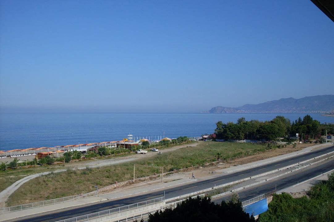 Blick auf das Meer nach rechts Kırbıyık Resort Hotel - Alanya
