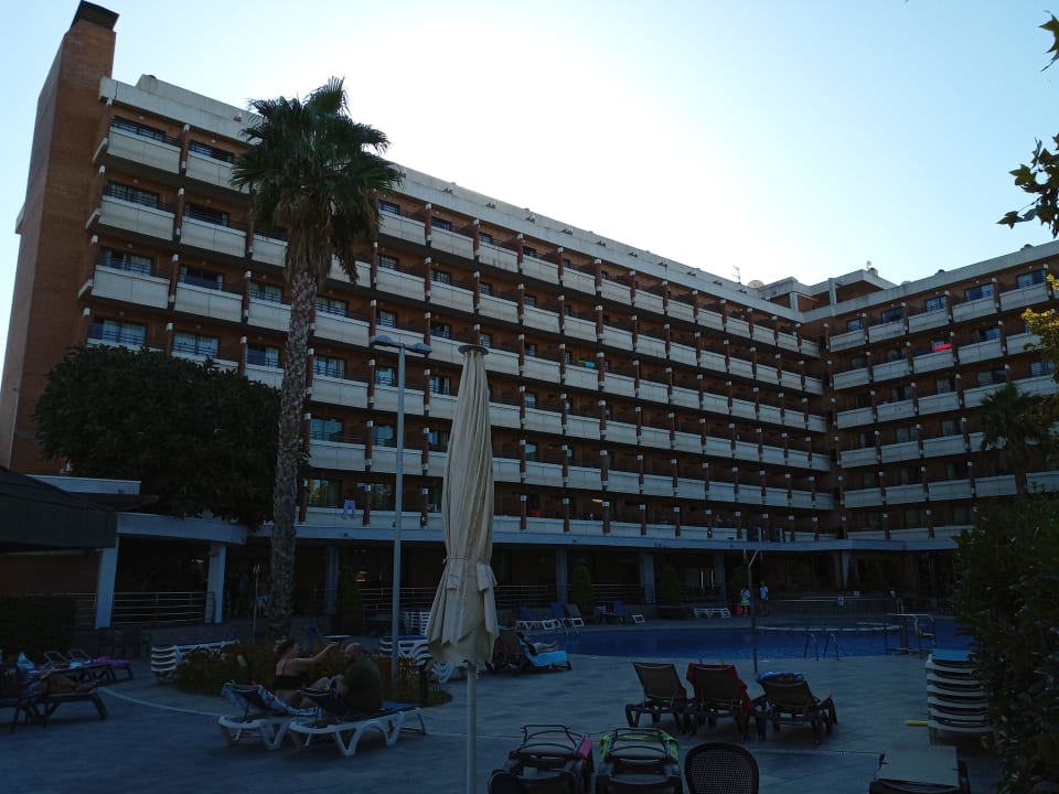 Außenansicht Hotel California Garden