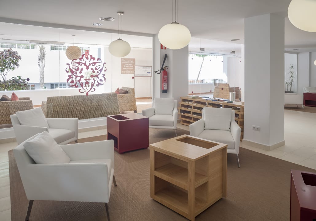 Lobby Santa Barbara Golf and Ocean Club