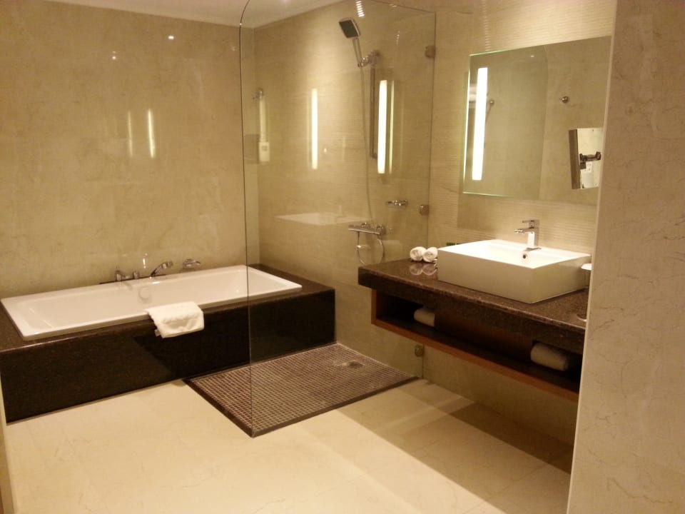 HAMMER DoubleTree by Hilton Resort & Spa Marjan Island