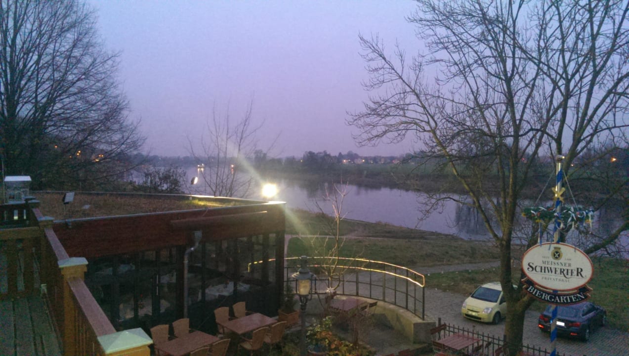 Blick vom Balkon Hotel Elbterassen Wachwitz