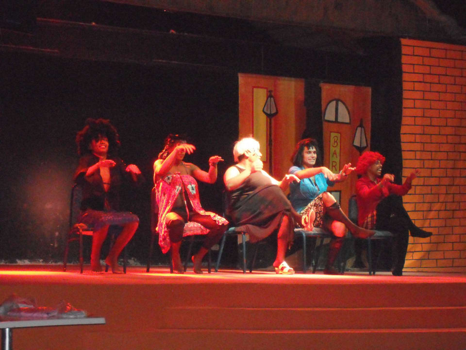 Abendshow Cabaret - Momo und sein Animationsteam Hotel La Couronne