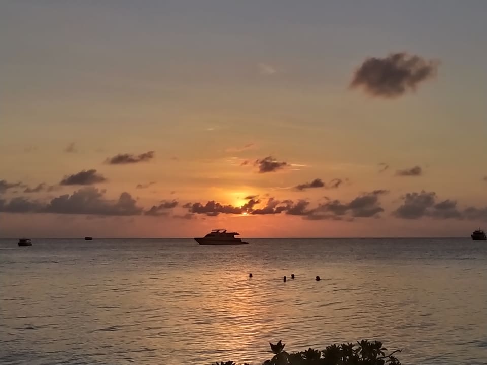 Strand Meeru Maldives Resort Island