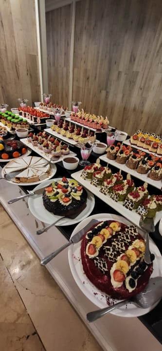 Gastro Sunrise Resort Hotel