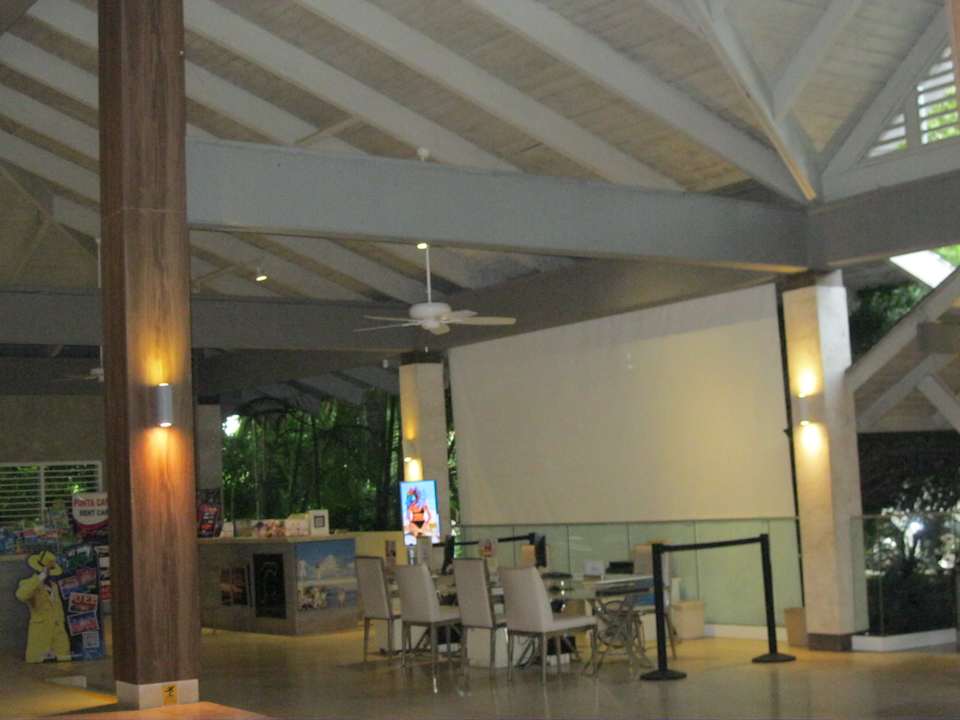 Lobby Vista Sol Punta Cana