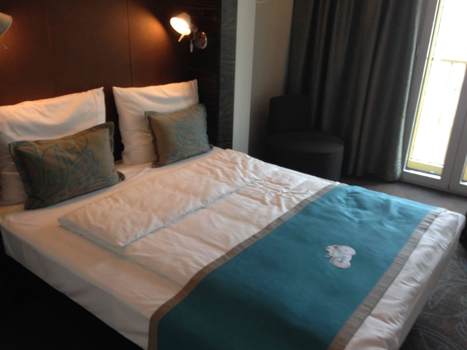 Gemütliches Bett Motel One Berlin Ku'Damm