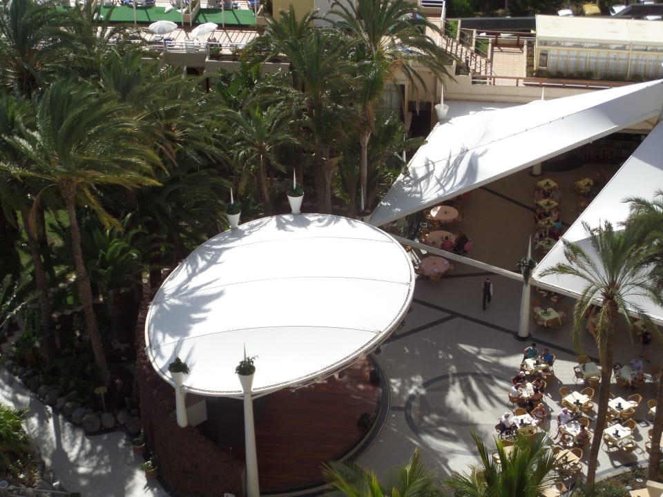 Terrasse von oben Gloria Palace San Agustin Thalasso & Hotel