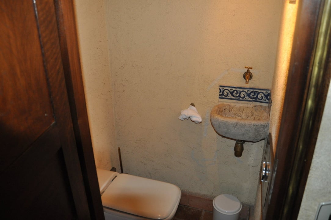 WC Chateau-Hotel La Vignette Haute