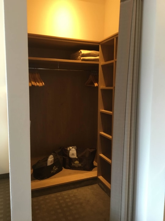Begehbarer Kleiderschrank Parkhotel Burgmühle