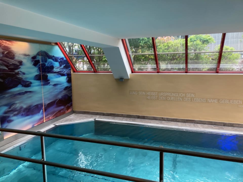 Pool Impuls Hotel Tirol