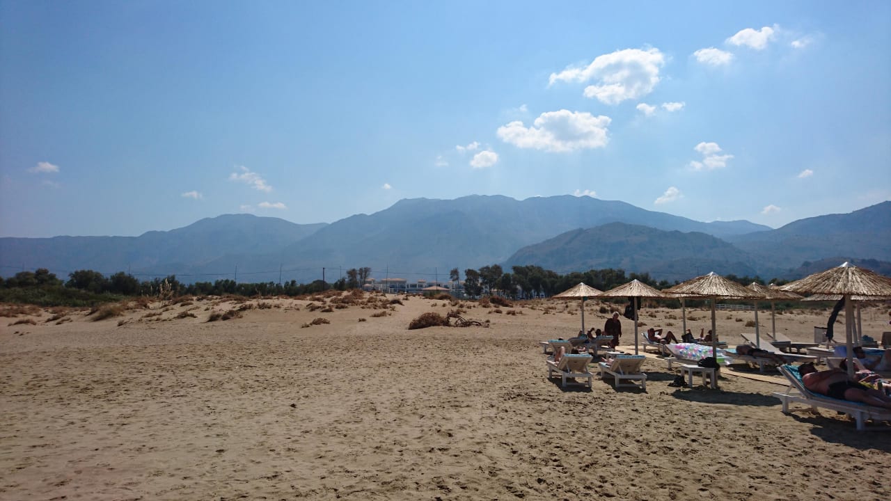 Blick zum Gebirge  Anemos Luxury Grand Resort