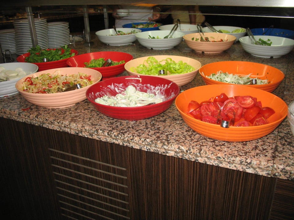 Büffet Telatiye Resort