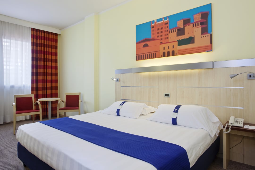 Zimmer Hotel Holiday Inn Express Parma