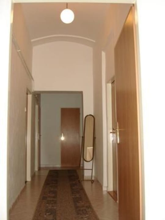 Hall Pension Easy Journey