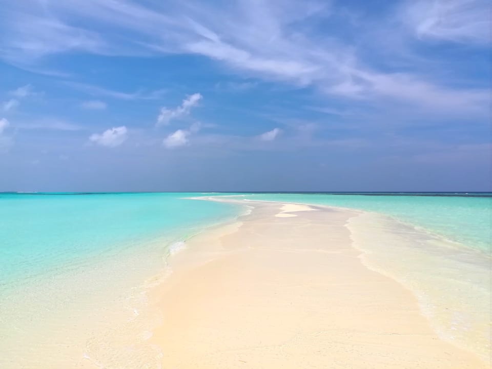 Strand Kuredu Island Resort & Spa